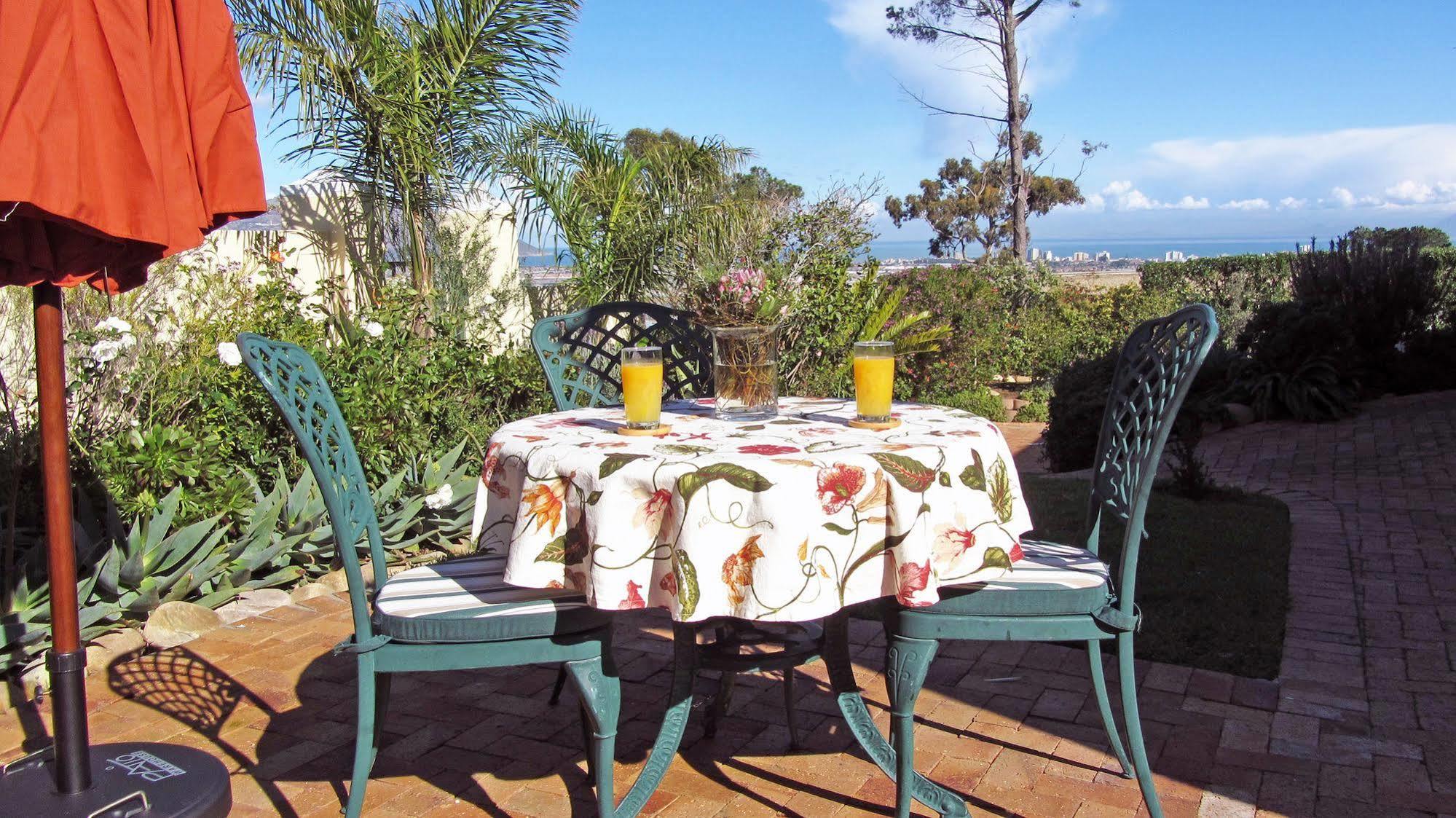 Somerset Sights B&B Somerset West Dış mekan fotoğraf